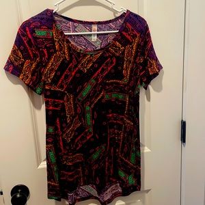 Lularoe small shirt